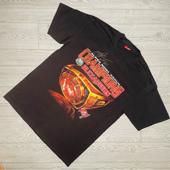 NFL Other - Vintage Super Bowl XXXVII buccaneers Mike Alstott Autographed signed t shirt LG